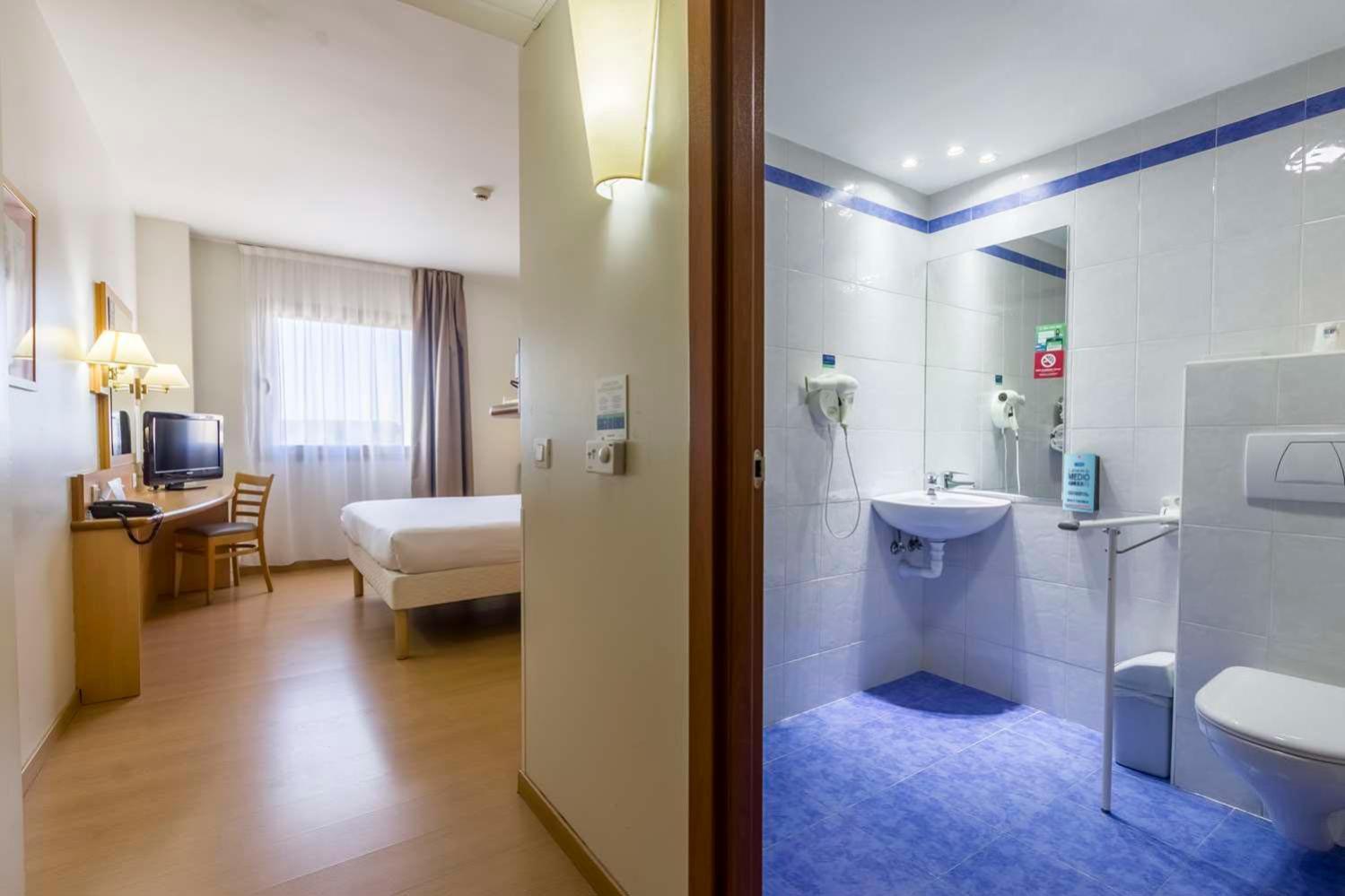 Travelodge Madrid Alcalá de Henares Exteriér fotografie
