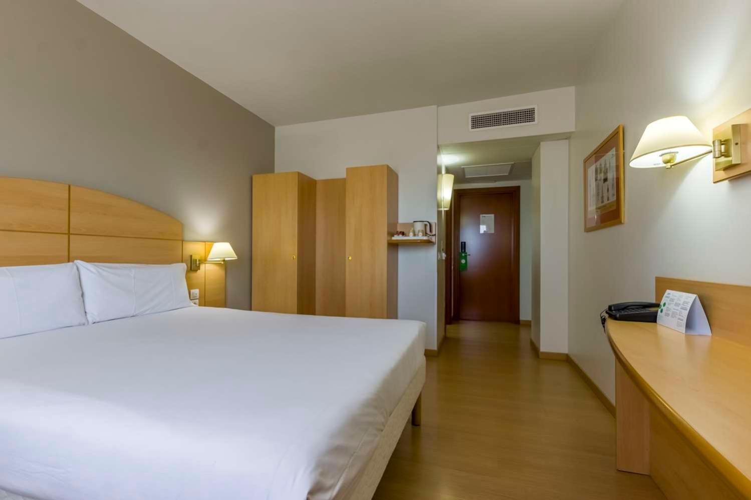 Travelodge Madrid Alcalá de Henares Exteriér fotografie
